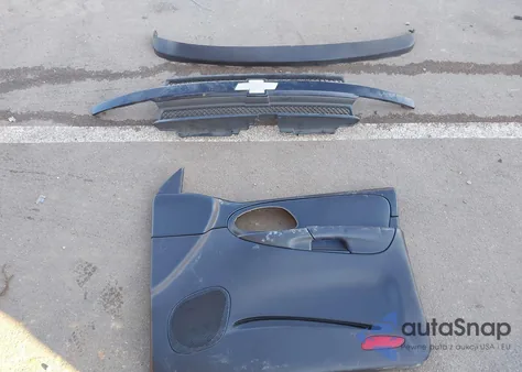 2005 Chevrolet Trailblazer Lt from USA, damaged, VIN 1GNDS13SX52253599